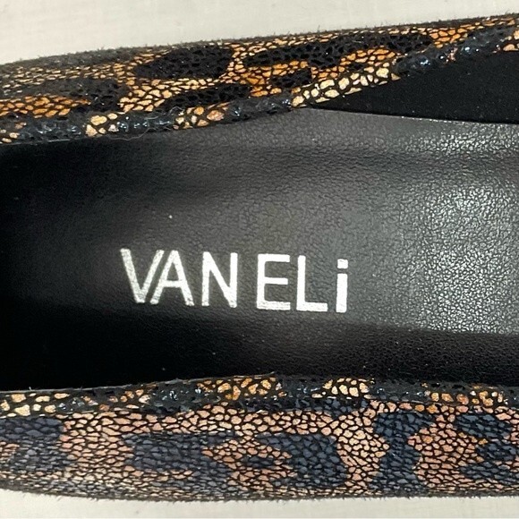 VANELI Leopard Print Leather Flats Frankie Sz 9.5 Slip On Shoes Animal Print - Picture 2 of 7